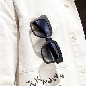 QUAY Icy Sunglasses Matte Black Frame Green Smoke Lenses Oversized Square NWT Quay Australia | Accessories | Quay Icy Sunglasses Matte  main image 4